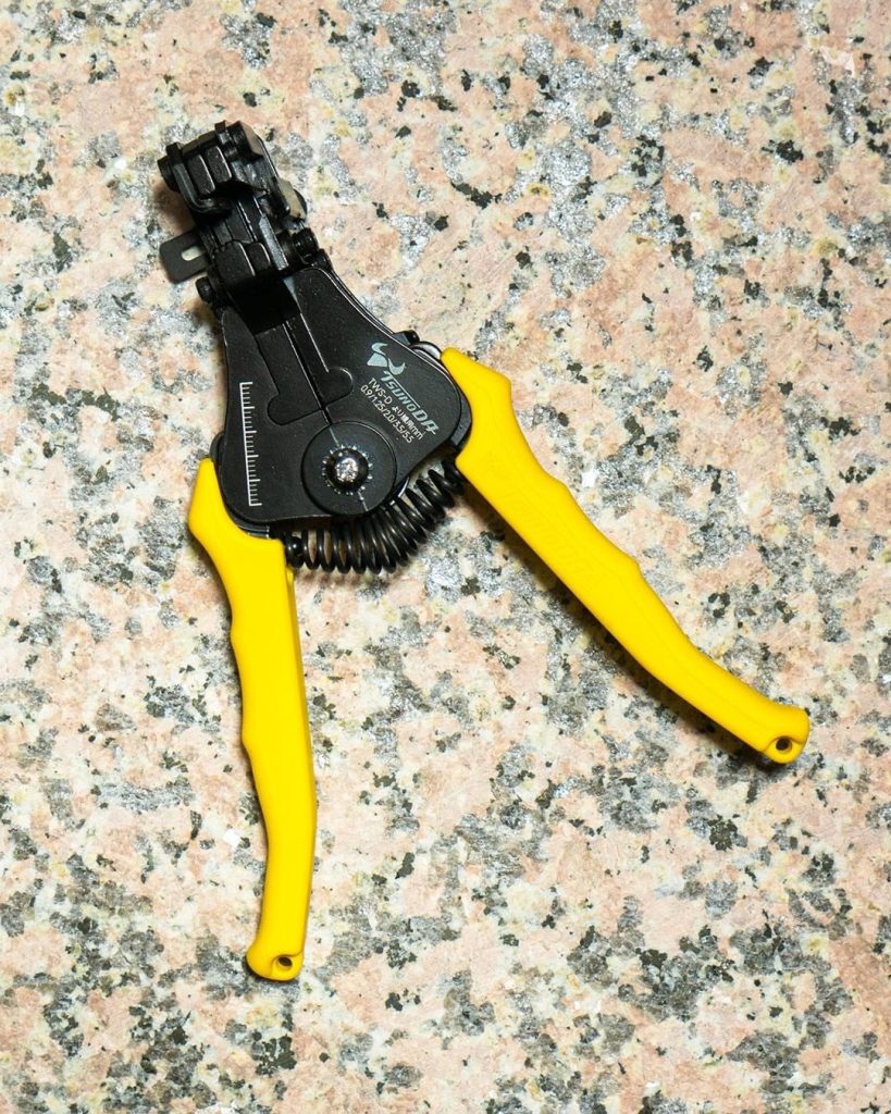 Kìm tuốt dây tự động của nhật có chất lượng số 1 ? Kìm tuốt dây tự động ưu điểm hơn kìm tuốt dây thông thường