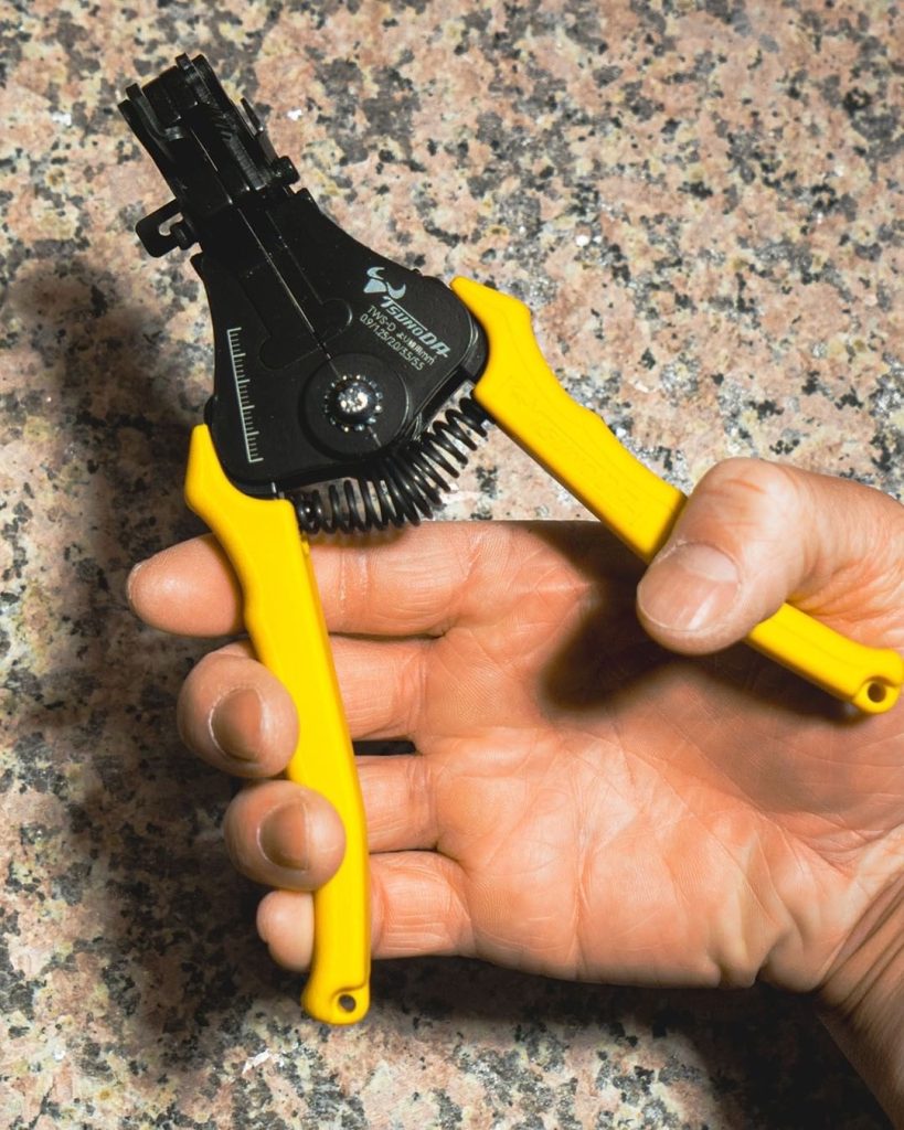 Kìm tuốt dây tự động của nhật có chất lượng số 1 ? Kềm tuốt dây tự động